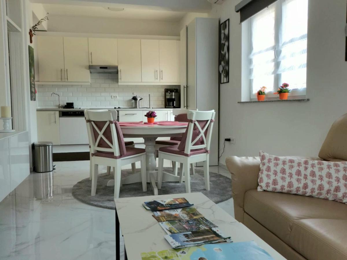 Apartment Grazia Пула Экстерьер фото